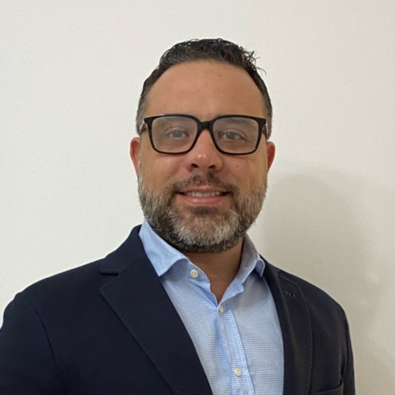 IVAN  TOVAR