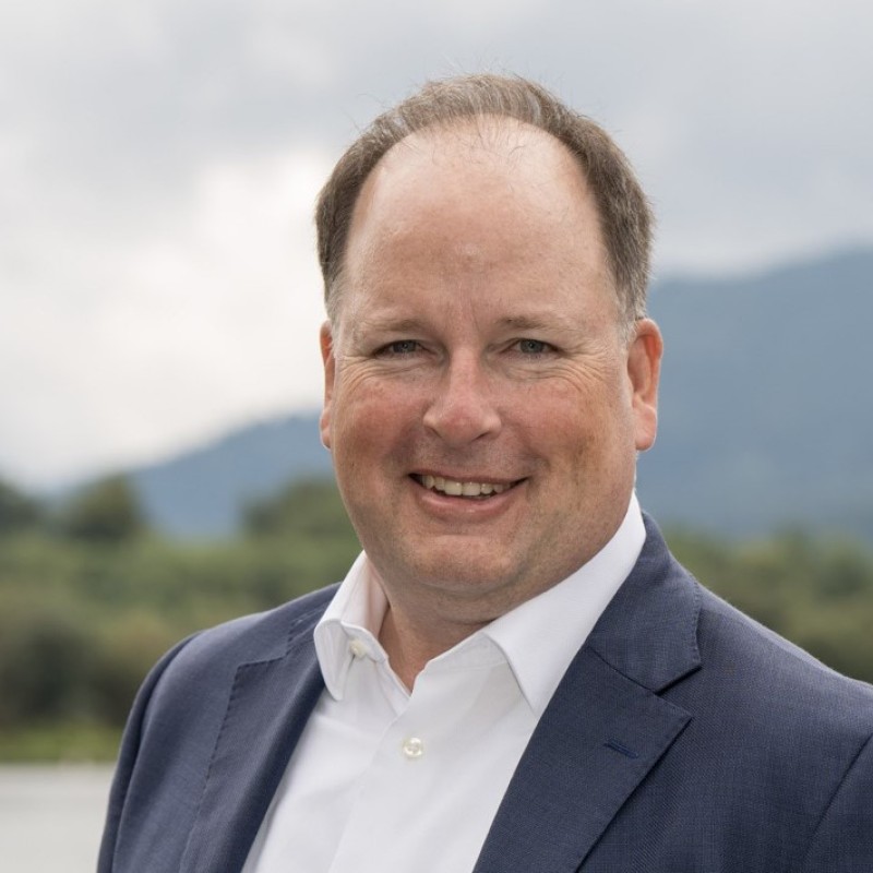 Matt  Barry