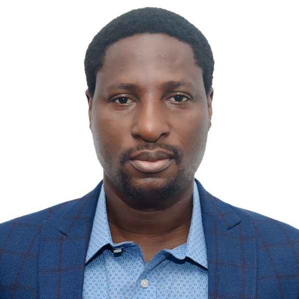 Tosin Olapade